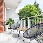 Klw Apartments